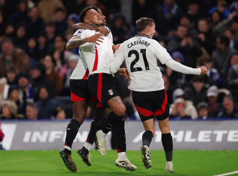 早报：上次赢了你不服吗？那再赢你一次