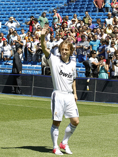 布伦森半场26分创赛季新高，常规赛25+次数比肩甜瓜