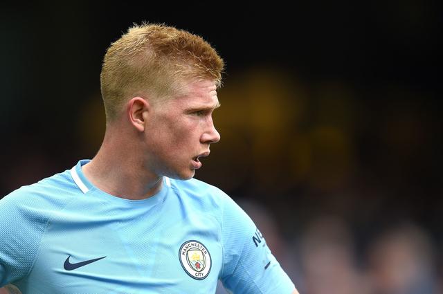 半场战报：卡利亚里2-2热那亚，塞巴斯蒂亚诺-埃斯波西托、博雷利建功，厄斯蒂高、维蒂尼亚破门