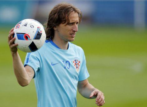 英媒：若英格兰小组第二出线行程更佳，但图赫尔表示要争第一