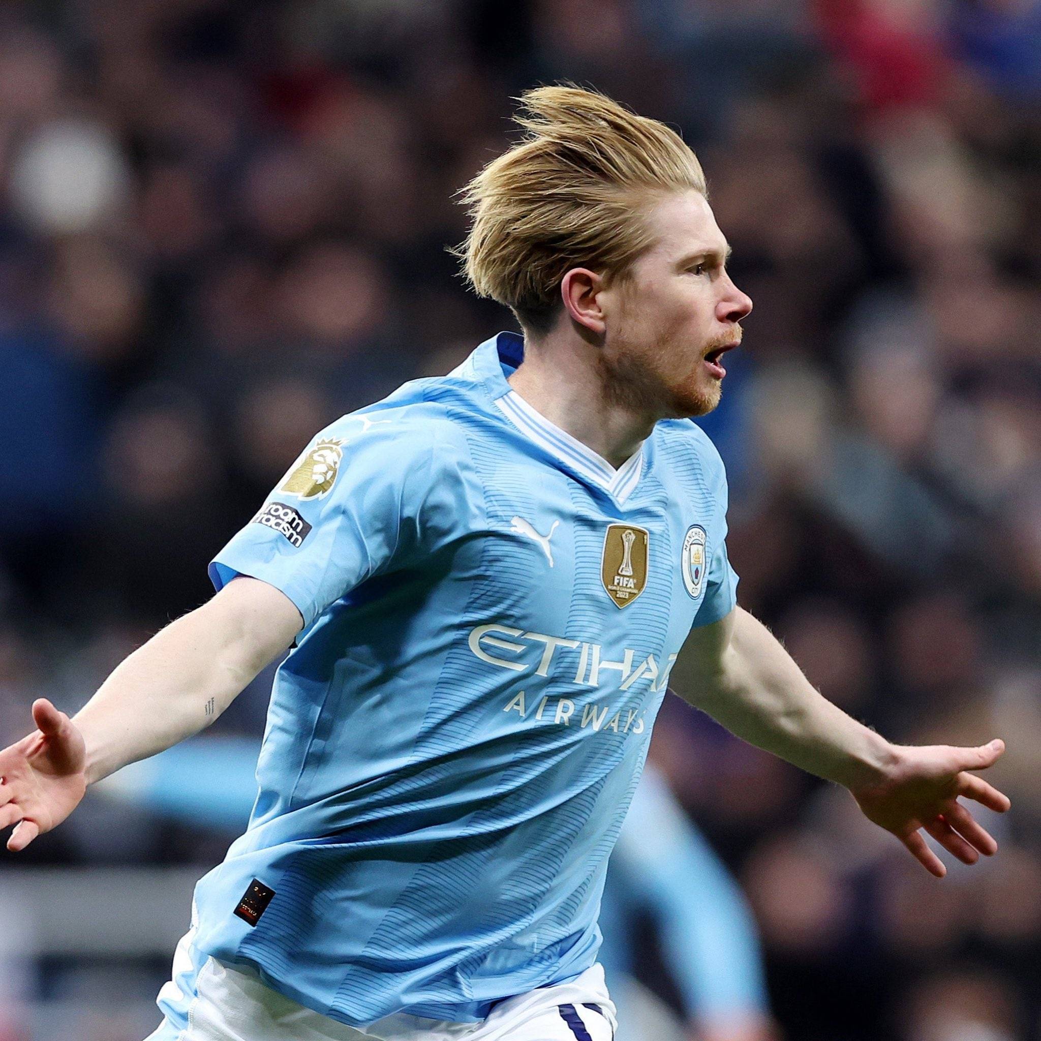 王钰栋首个主力赛季表现：共12球5助攻，荣膺中超本土金靴